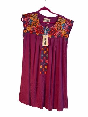 Savanna Jane size M Embroidered Summer Dress— NWT